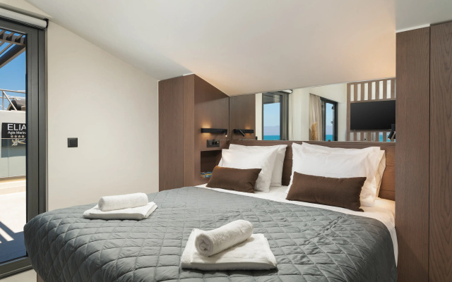 Elia Agia Marina Resort