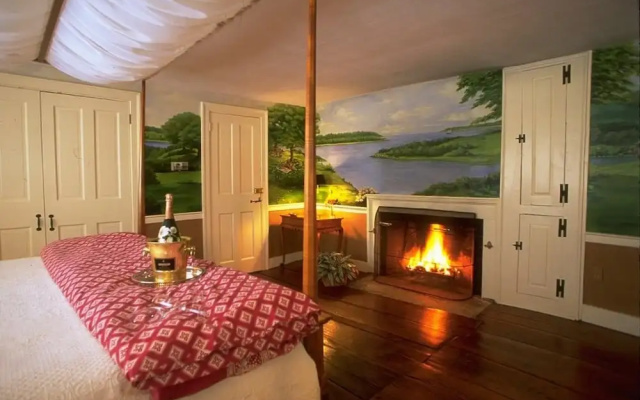 Stonecroft Inn