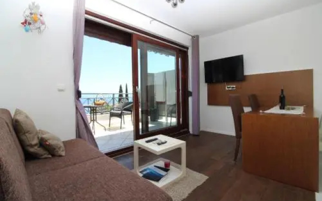 Apartments Seccareccia