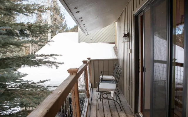 1168 Flying Dutchman 2 Bedroom Condo by RedAwning