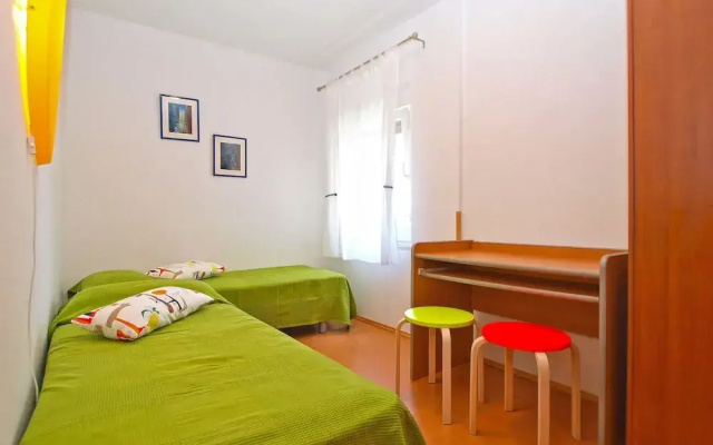 Apartment 1346