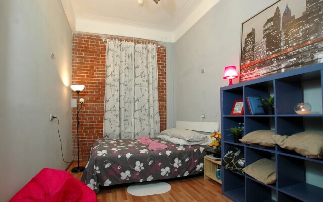 Come&Sleep Hostel