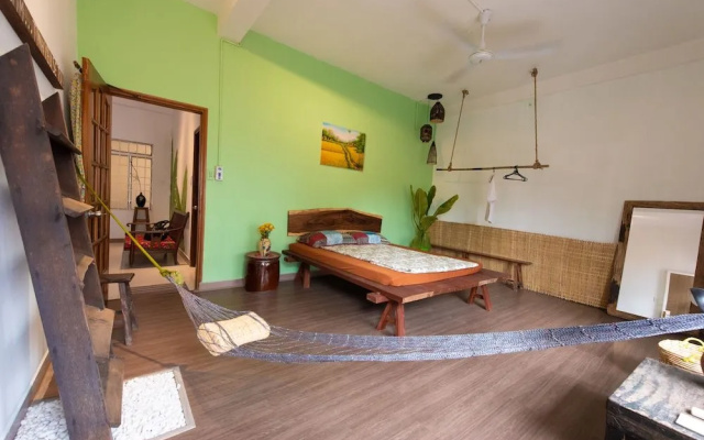 Retro Homestay