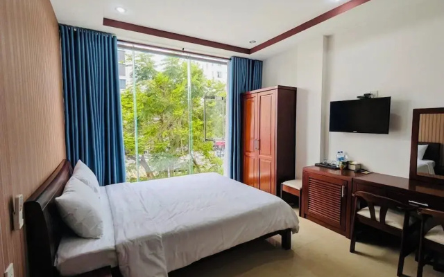 Le'S Hotel & Apartment