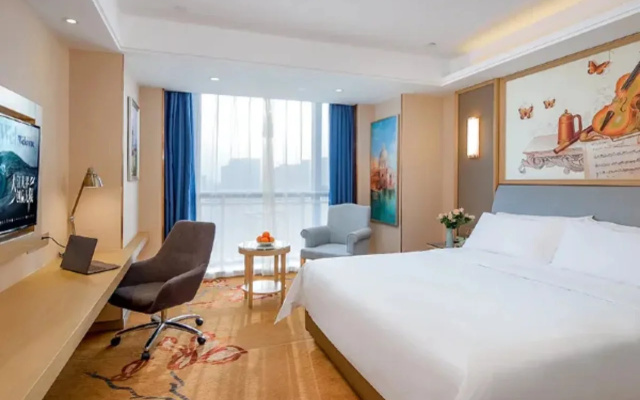 Vienna International Hotel (Jiaxing Longding Wanda Plaza)