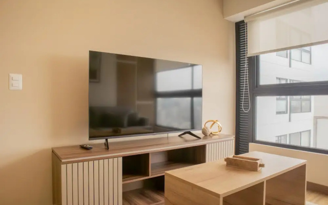 w Elegant 1BR Retreat in the Heart of San Isidro