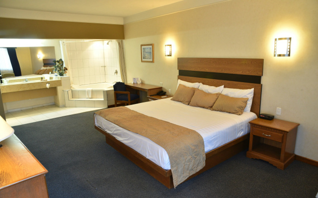 American Inn Hotel & Suites Hidalgo del Parral