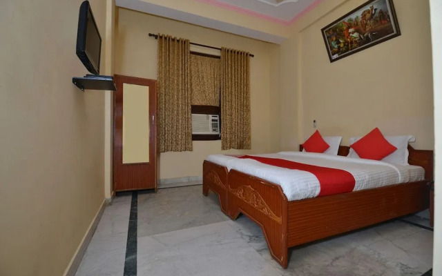 OYO 18830 Hotel Rampur Haveli