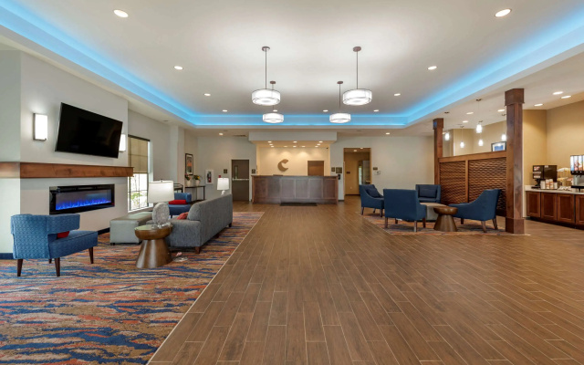 Comfort Suites Dry Ridge