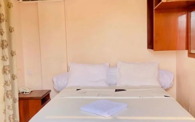 Maredori Hotel