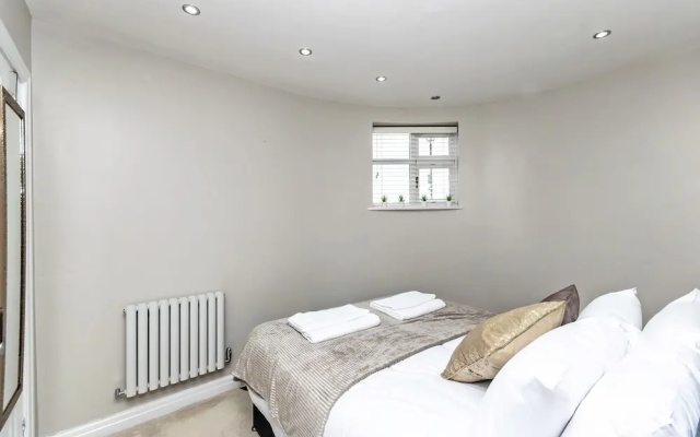 Unique Chester Racecourse Apartment