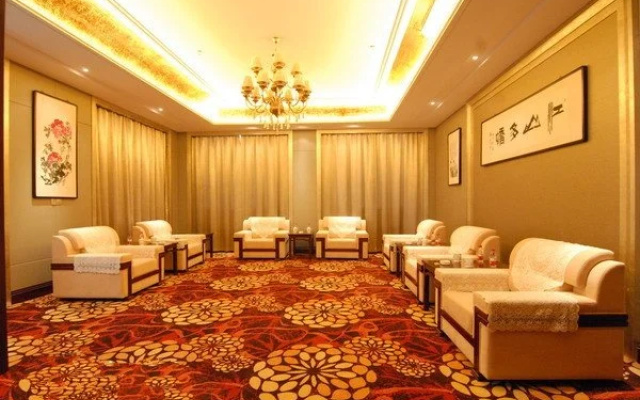 Chinese Rose Garden Hotel