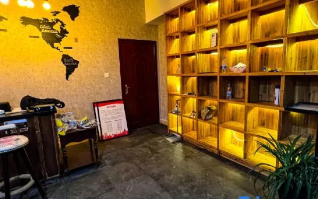 Xiaobaifang B&B (Zhangjiajie Tianmenshan Cableway Branch)