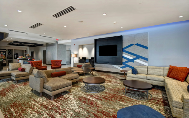 Hilton Garden Inn Lansing West
