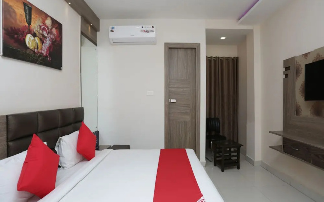 OYO 12652 Hotel Raj Mohan Palace