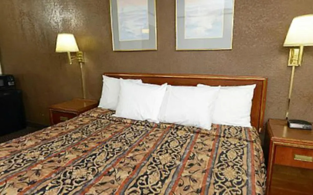 Americas Best Value Inn Hannibal