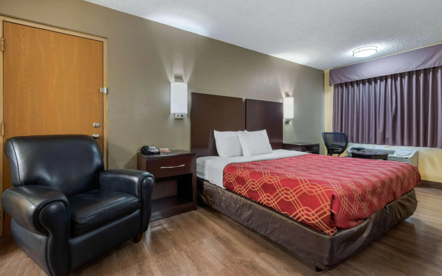 Econo Lodge Lexington Southeast