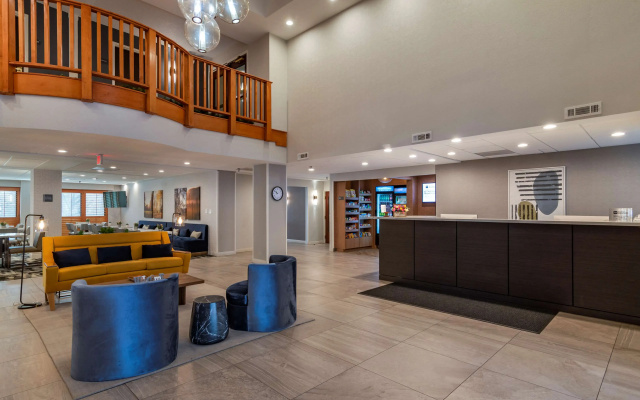 Best Western Plus Dalton Inn