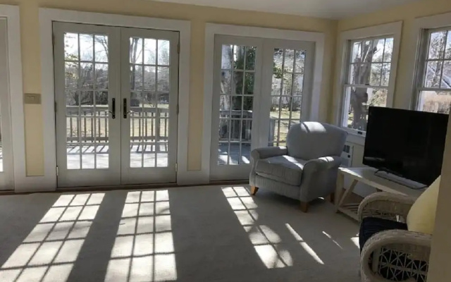 80 Highland Avenue - Three Bedroom House