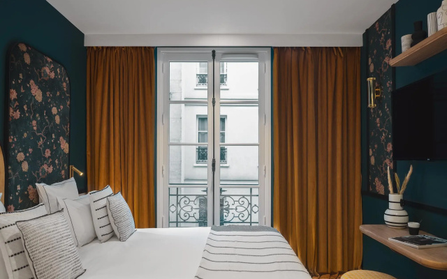 Dandy Hotel