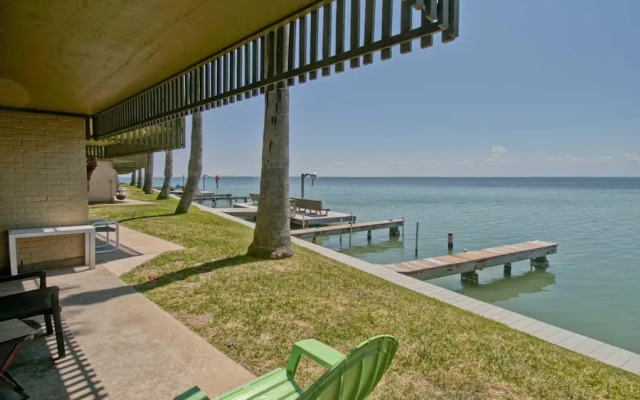 123 - 1 Br Condo
