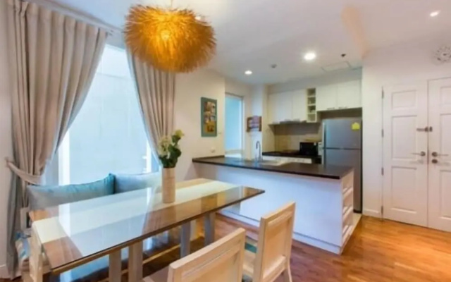 Baan San Ploen Condominium by Renvio
