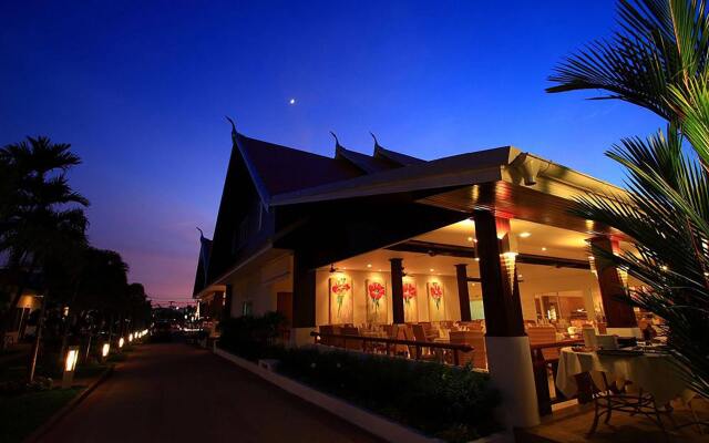 Отель Thai Garden Resort вид на фасад