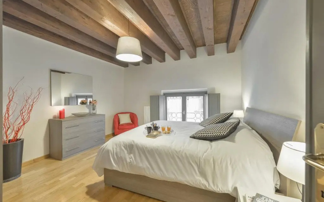 Palazzo Maffei Halldis Apartments