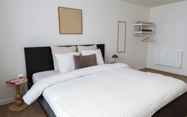 Relaxing 2 Private Rooms Close to Center