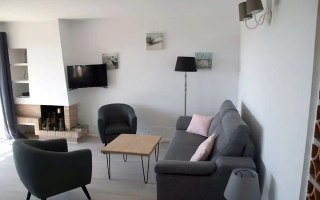 107513 House In Canyelles