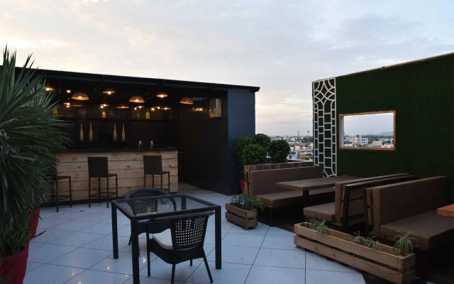 Hotel Shyam Paradise