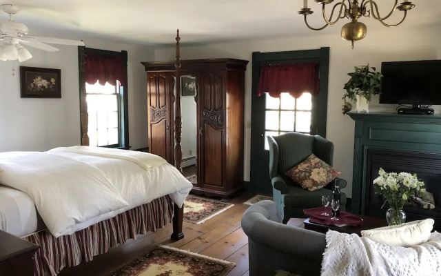 Riverwind Inn Bed and Breakfast