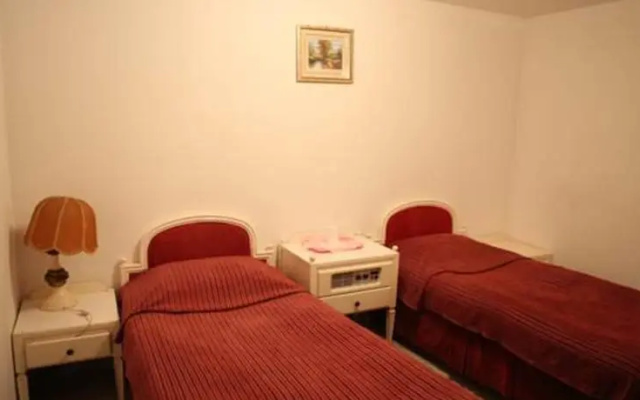 Camping Casa Albă