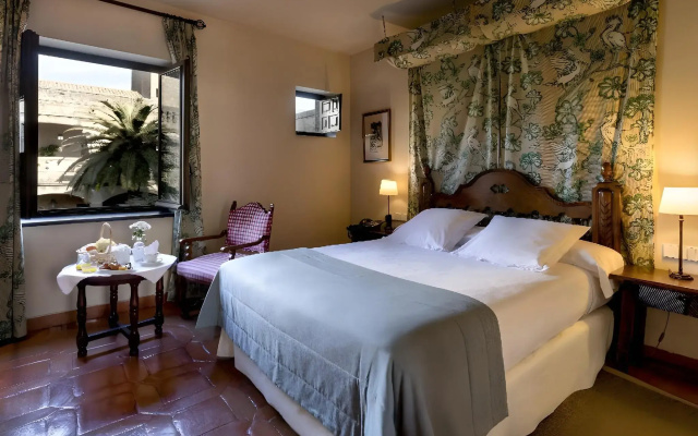 Parador De Jarandilla De La Vera