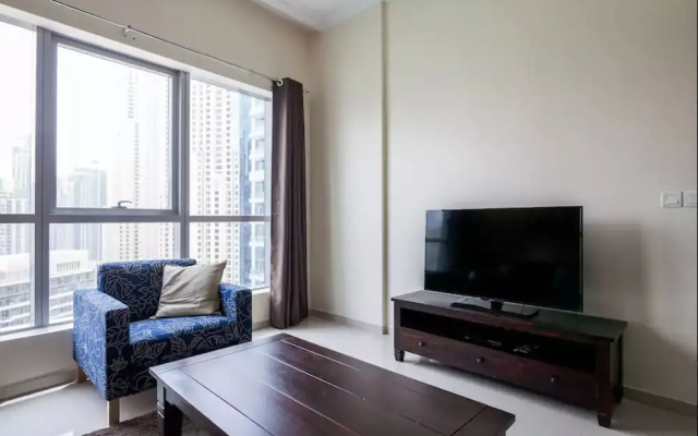 Driven Holiday Homes - Bay Central