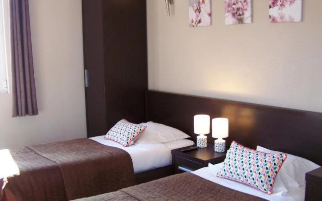 Hotel Bal