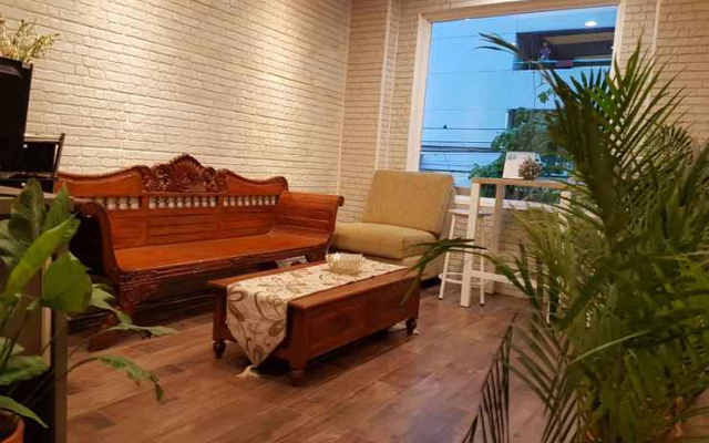 Ahira Guesthouse