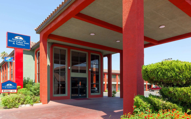 Americas Best Value Inn & Suites Bakersfield Central