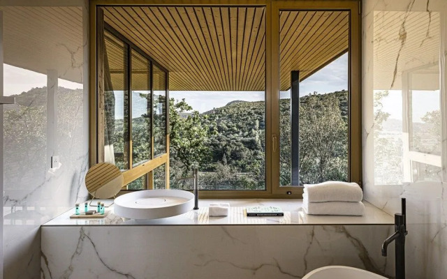 Souki Lodges & Spa