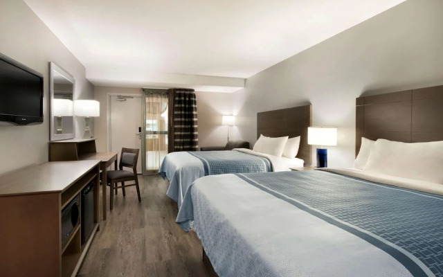 Travelodge Hotel Saskatoon