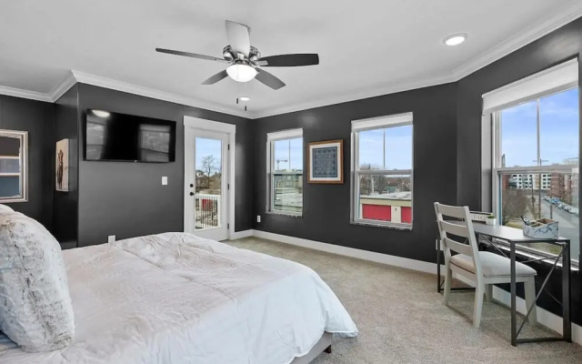 Lux 3BR 3bath w Rooftop Hot Tub