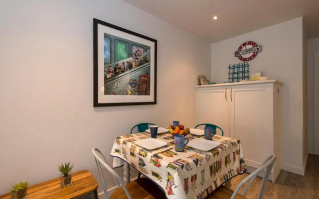 The Beach House & Porth Sands Apartments