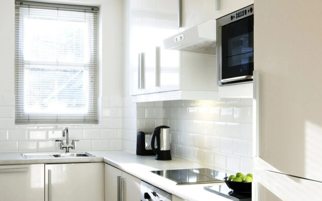 Europa House Apartments