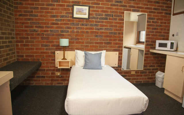 Bega Downs Motor Inn