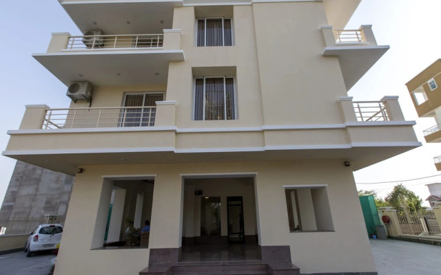 OYO 8445 Zade House