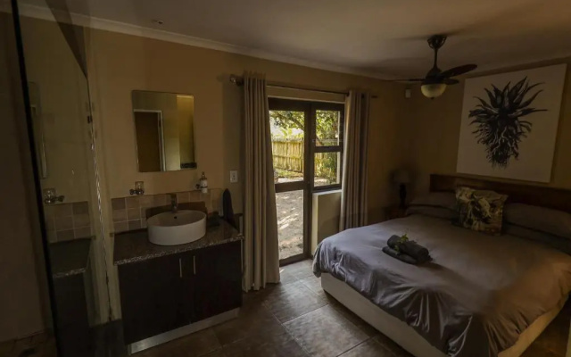 Thunzi Bush Lodge