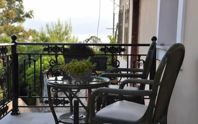 Nikolaos Pension