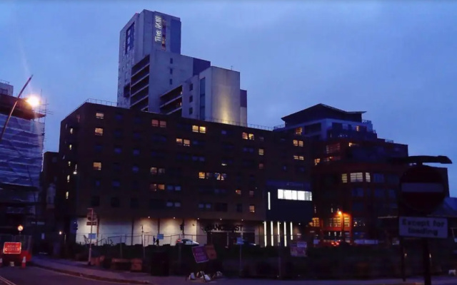 Toothbrush Apartments - Ipswich Quayside