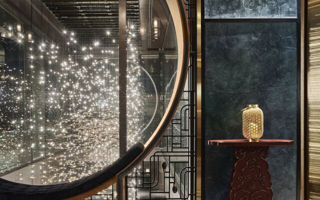 Отель Rosewood Bangkok Бангкок вид на фасад