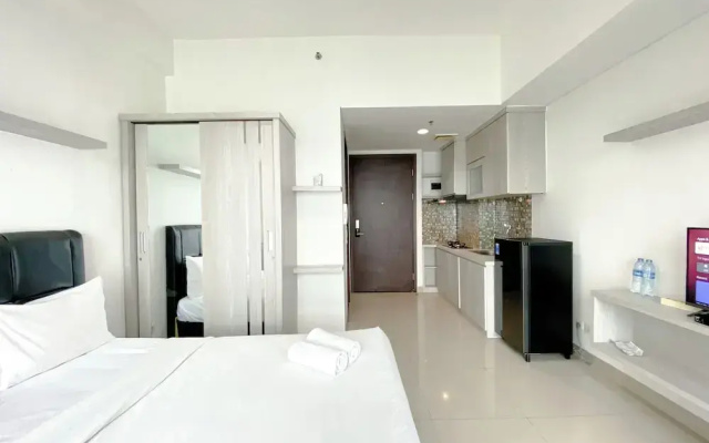 White Toned Studio At Lrt City Bekasi Apartment